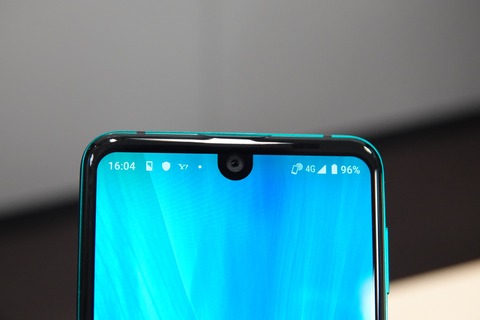 190510_softbank_aquosr3_07