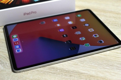 AppleのM1チップ＆ミニLED搭載の高性能タブレット「12.9インチ