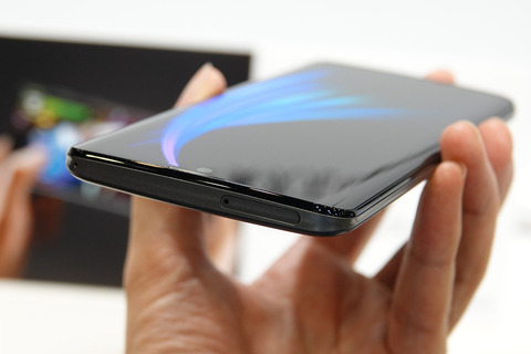 aquos-zero2-010