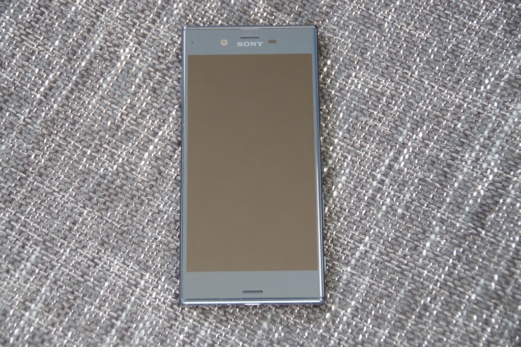 Nttドコモ向け最新エクスペリアスマホ Xperia Xz So 01j を購入 開封して付属品や本体デザインなどをチェック Xperia Z5とも比較 レビュー S Max Nttドコモ向け最新エクスペリアスマホ Xperia Xz So 01j を購入 開封して付属品や本体デザインなどをチェック Xperia Z5とも比較 レビュー S Max