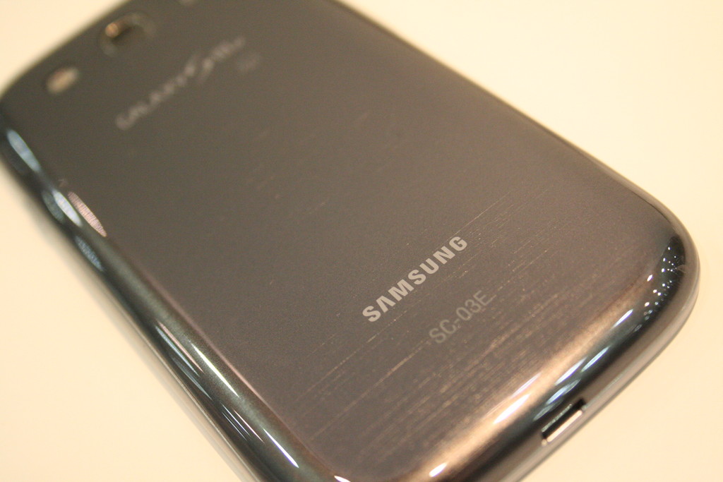 クアッドコアcpuと下り100mbps化したxiでパワーアップ Android 4 1搭載のドコモスマホ Galaxy Siii A Sc 03e を写真と動画で紹介 レポート S Max クアッドコアcpuと下り100mbps化したxiでパワーアップ Android 4 1搭載のドコモスマホ Galaxy Siii A Sc 03e を写真と動画で紹介 レポート S Max