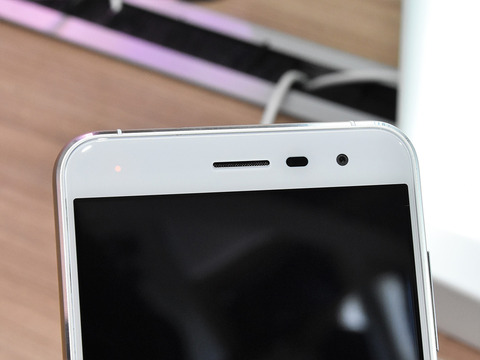 20160608_smax_zenfone3_003