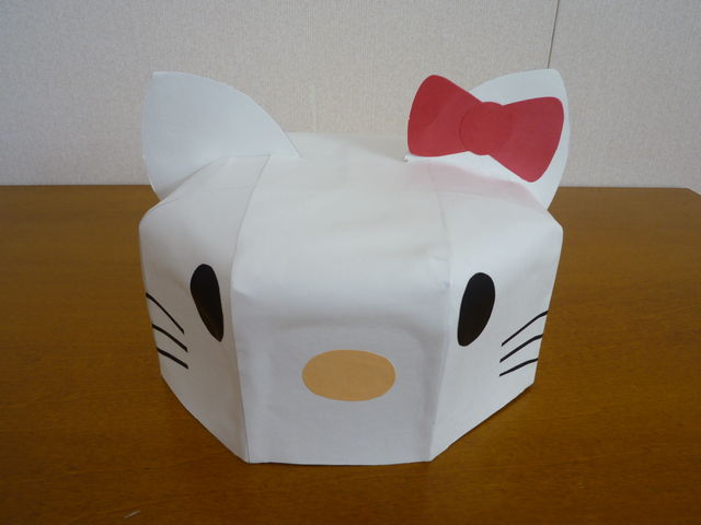 ドラえもん キティちゃん 牛乳パック帽子 １００円 西野さくら幼稚園 スマイルまーけっと