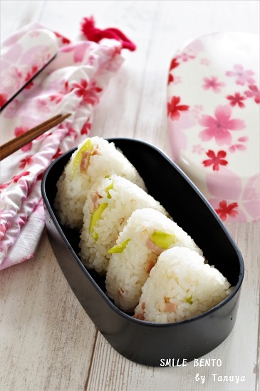 asu-onigiri-s