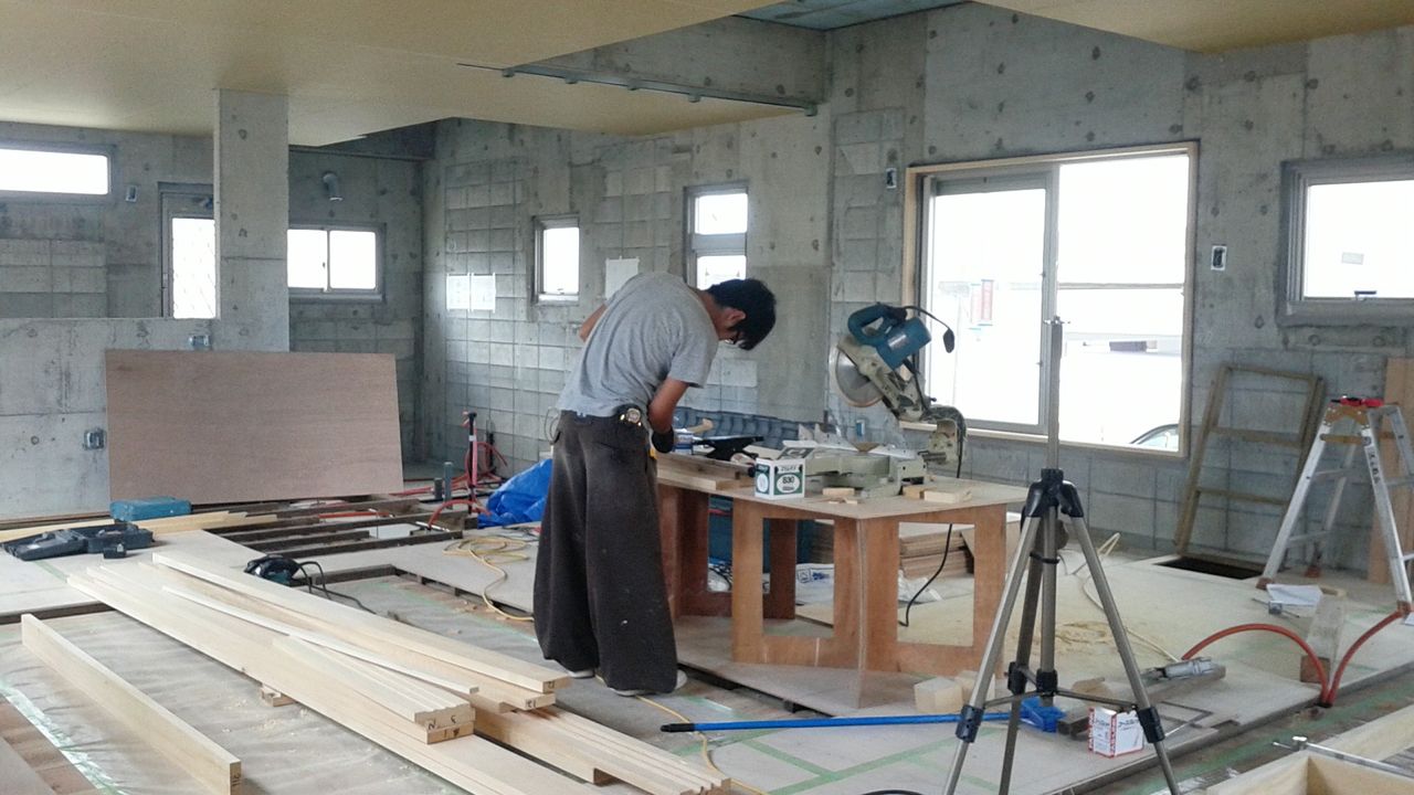 スマイルホーム沖縄 左官 内部大工工事 スマイルホーム沖縄