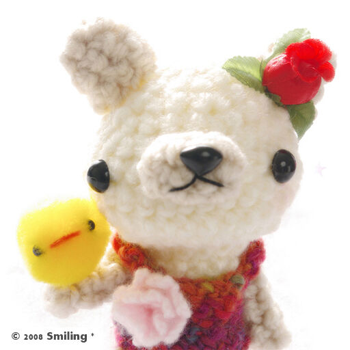 ぬい撮り】ひまわり畑とあみぐるみくまちゃん♡ : Smiling