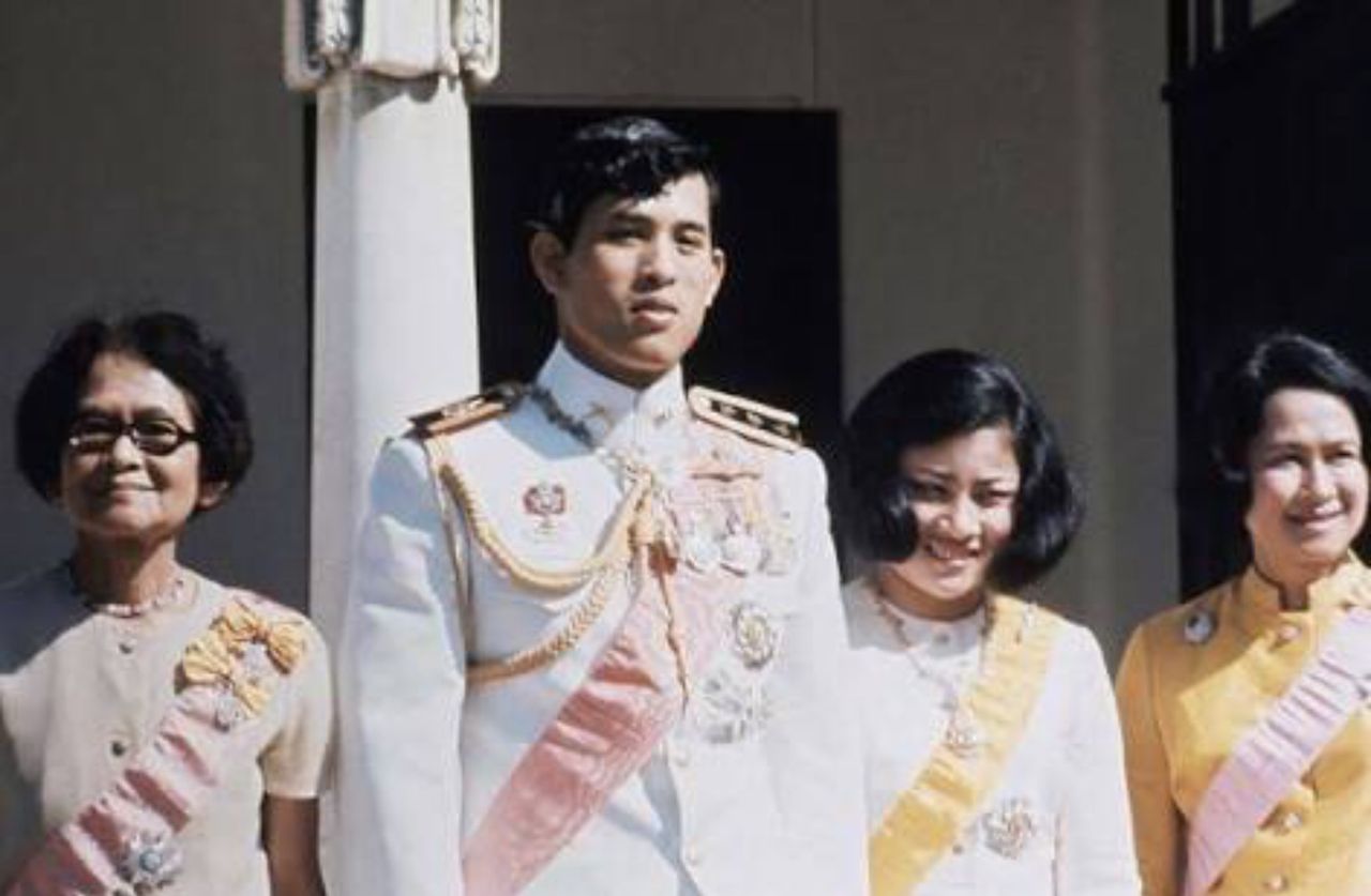 1977年ラーマ9世 王太子殿下 ソームサワリー王太子妃御成婚記念 150バーツ銀貨 タイコインカフェー