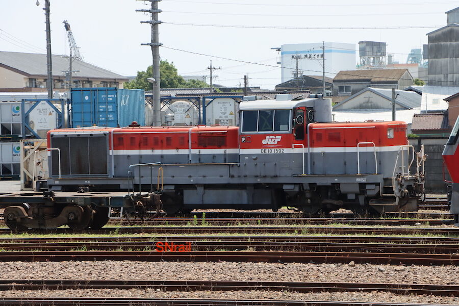 TOMIX DE10の弄り方を考える2 : SN総合車両所のブログ