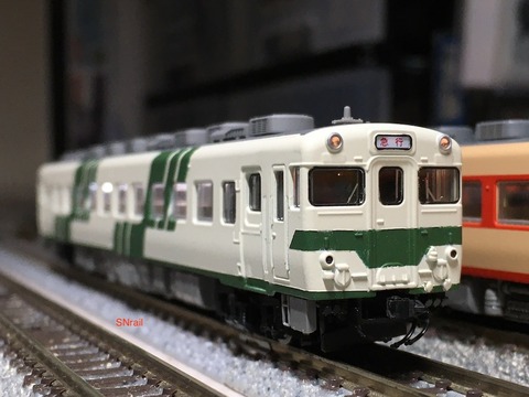 ab7e3457-s.jpg
