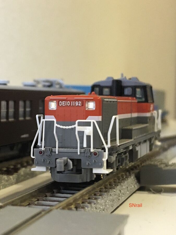 変わり者の広島更新色DE10を作る : SN総合車両所のブログ