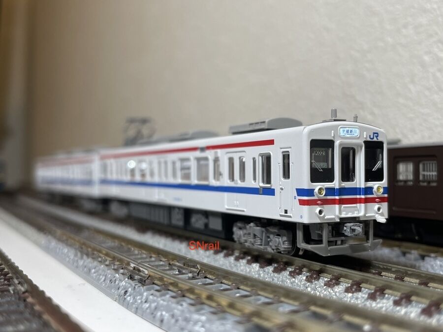 マイクロエース 105系「ゆうパック」のK-02編成！ : SN総合車両所のブログ