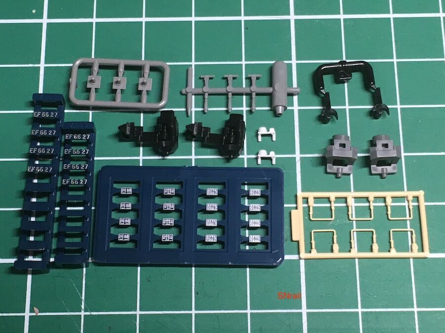 TOMIX 新旧のEF66-0比較と旧製品生き残りのための悪あがき加工