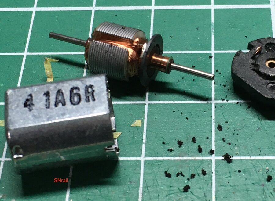 Tomix 不調m 9モーターを分解 整備してみた Sn総合車両所のブログ