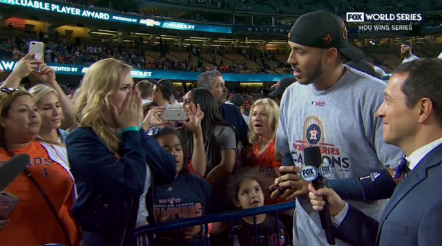 astros-carlos-correa-world-series-girlfriend-proposal-video