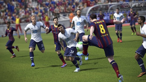FIFA14_Xbox360_trap_ball_play_WM