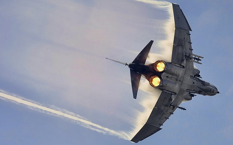 F4