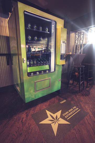 150127_marijuana_vending