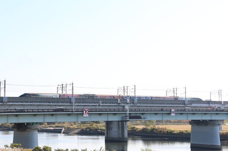 04_9437C_R19