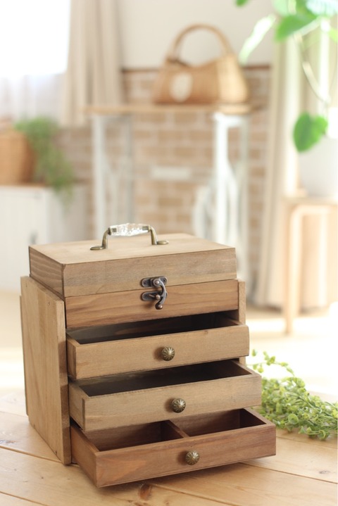 木製トレイ　セリアリメイク　簡単DIY　薬箱