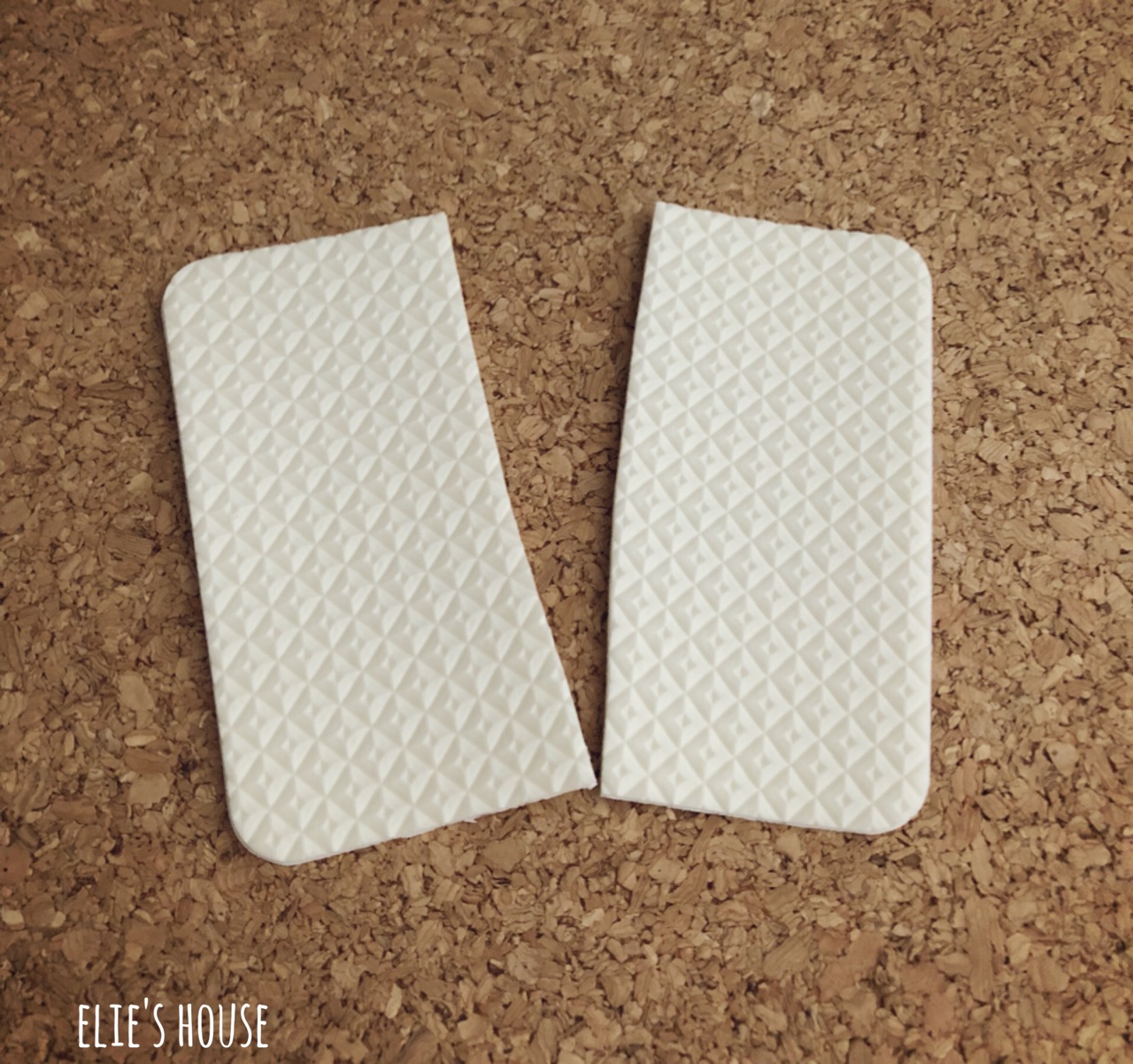 子育ての味方 ジョイントマットのズレを108円で最小限にとどめる方法 Elie S House Diy100均リメイカーエリィの暮らし レシピブログ Powered By ライブドアブログ 子育ての味方 ジョイントマットのズレを108円で最小限にとどめる方法 Elie S House Diy100均リメイカーエリィの暮らし レシピブログ Powered By ライブドアブログ