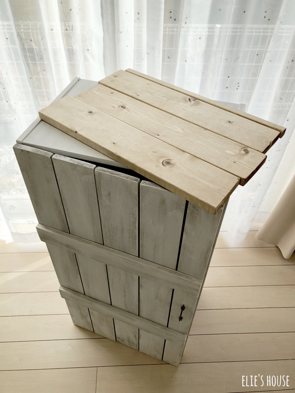 カラーボックスの色を変える方法 Elie S House Diy100均リメイカーエリィの暮らし レシピブログ Powered By ライブドアブログ