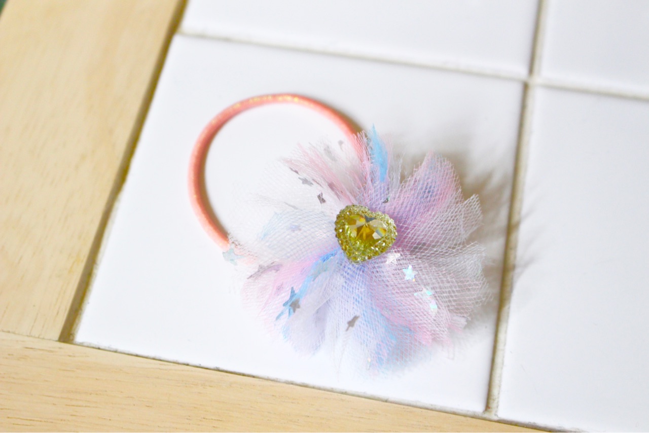 100均 ハンドメイド ダイソーのチュールで可愛いヘアゴムをお安く量産 Elie S House Diy100均リメイカーエリィの暮らし レシピブログ Powered By ライブドアブログ