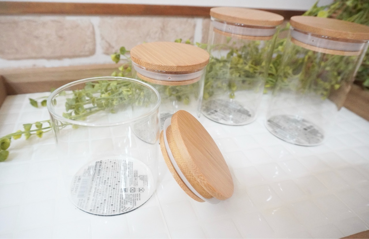 ダイソー 人気シリーズが増えた 竹蓋付きガラスキャニスター Elie S House Diy100均リメイカーエリィの暮らし レシピブログ Powered By ライブドアブログ