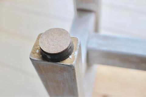 キズ防止フェルト打ち込みタイプ ダイソー スツール 椅子DIY
