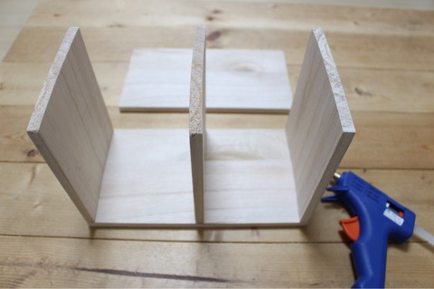 アンティーク調丸型トレー 木板45×12㎝ セリア 簡単DIY