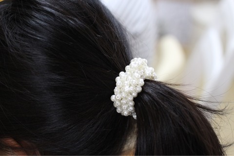 つぶつぶシュシュ パールヘアゴム ダイソー 結婚式 パーティー