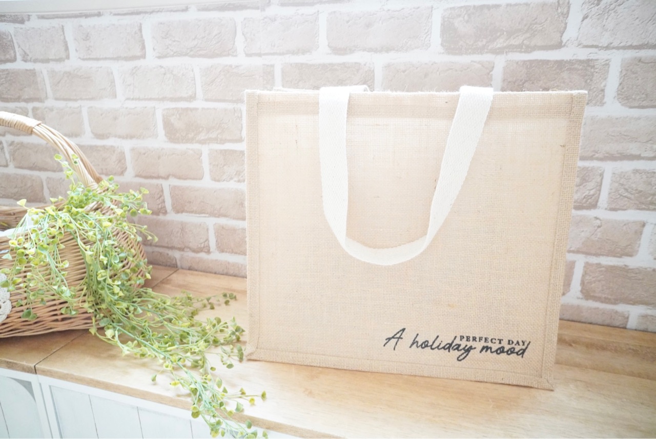 ダイソーの無印そっくりさんが可愛い ジュートエコバッグ Elie S House Diy100均リメイカーエリィの暮らし レシピブログ Powered By ライブドアブログ