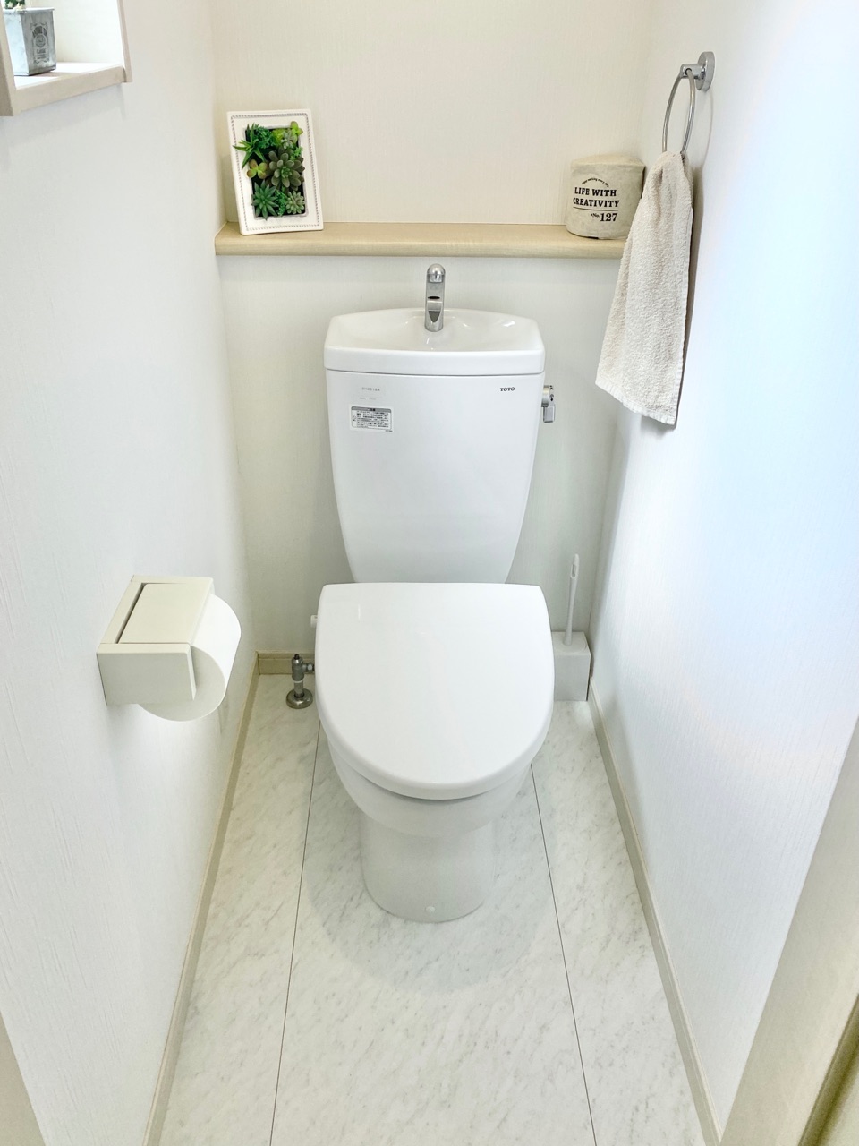 楽ちん白レンガパネル ダイソーのさっと拭けるトイレマット Elie S House Diy100均リメイカーエリィの暮らし レシピブログ Powered By ライブドアブログ 楽ちん白レンガパネル ダイソーのさっと拭けるトイレマット Elie S House Diy100均リメイカーエリィの暮らし レシピブログ Powered By ライブドアブログ