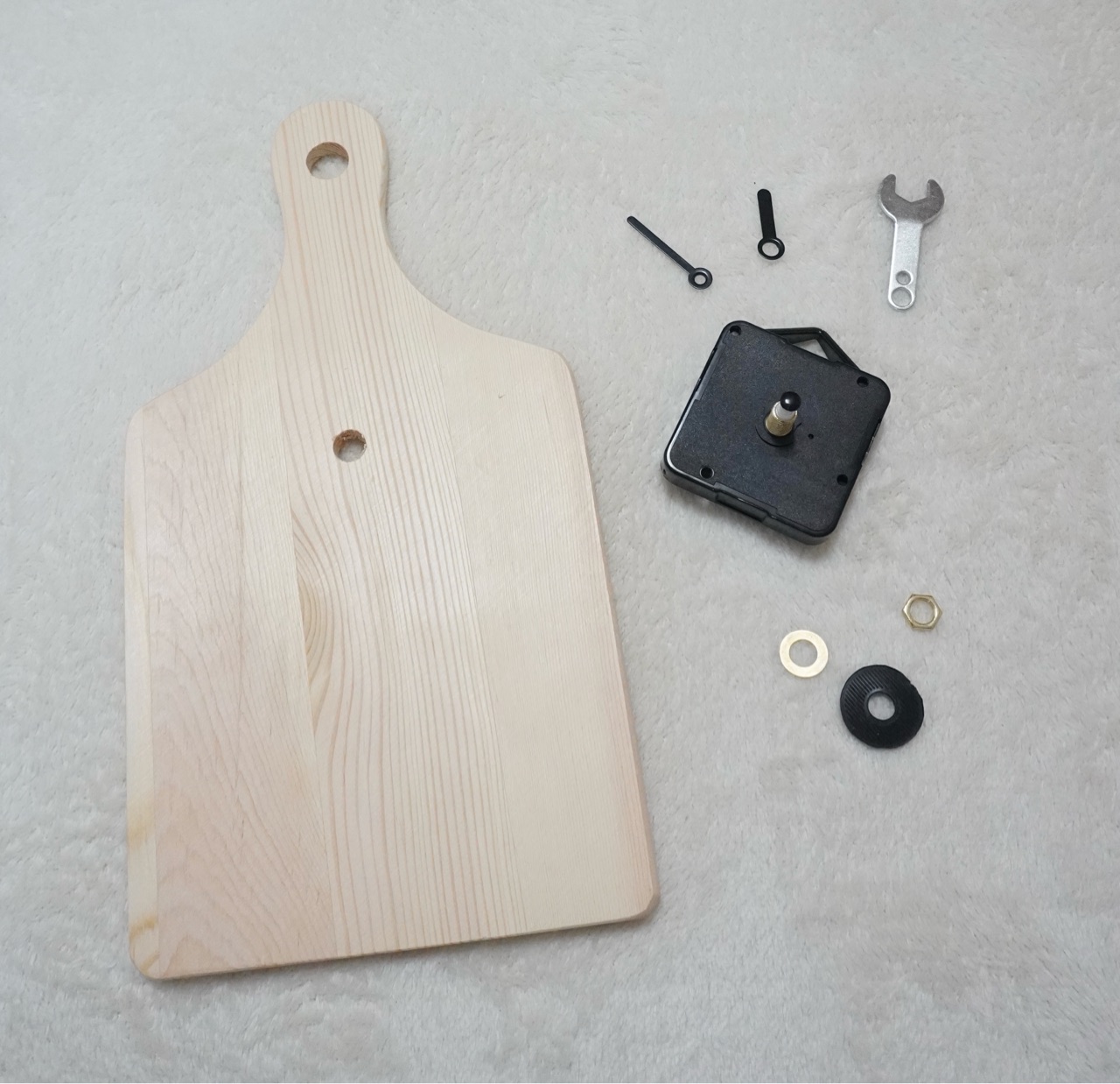 100均 カッティングボードと時計キットで黒板時計パターン2 Elie S House Diy100均リメイカーエリィの暮らし レシピブログ Powered By ライブドアブログ 100均 カッティングボードと時計キットで黒板時計パターン2 Elie S House Diy100均リメイカーエリィの暮らし レシピブログ Powered By ライブドアブログ