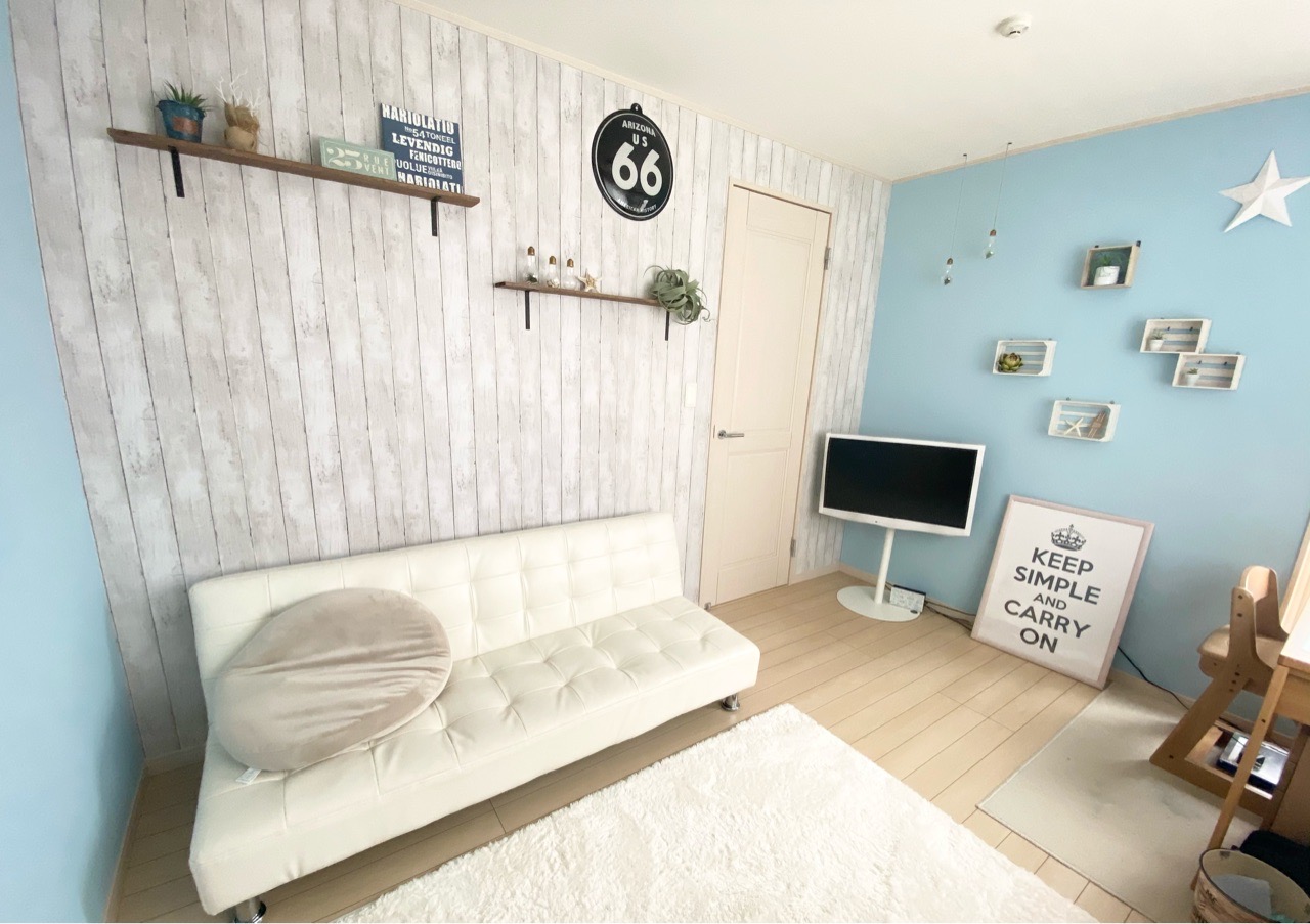 実質半額に ダイソーの板壁風リメイクシートが2枚入りになりました Elie S House Diy100均リメイカーエリィの暮らし レシピブログ Powered By ライブドアブログ