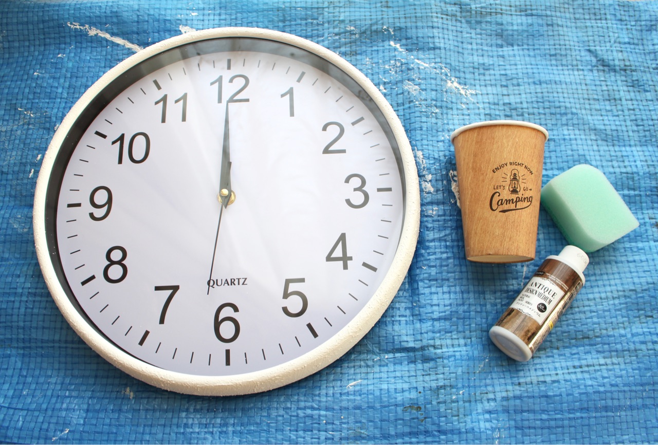 ダイソー商品３つでアンティーク風の漆喰掛時計 Elie S House Diy100均リメイカーエリィの暮らし レシピブログ Powered By ライブドアブログ