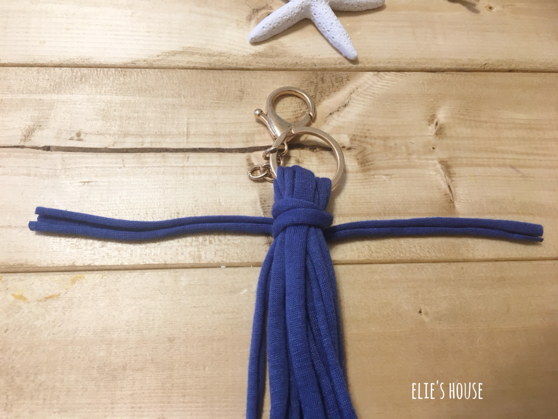 100均商品３つでtシャツヤーンのタッセルチャーム Elie S House Diy100均リメイカーエリィの暮らし レシピブログ Powered By ライブドアブログ