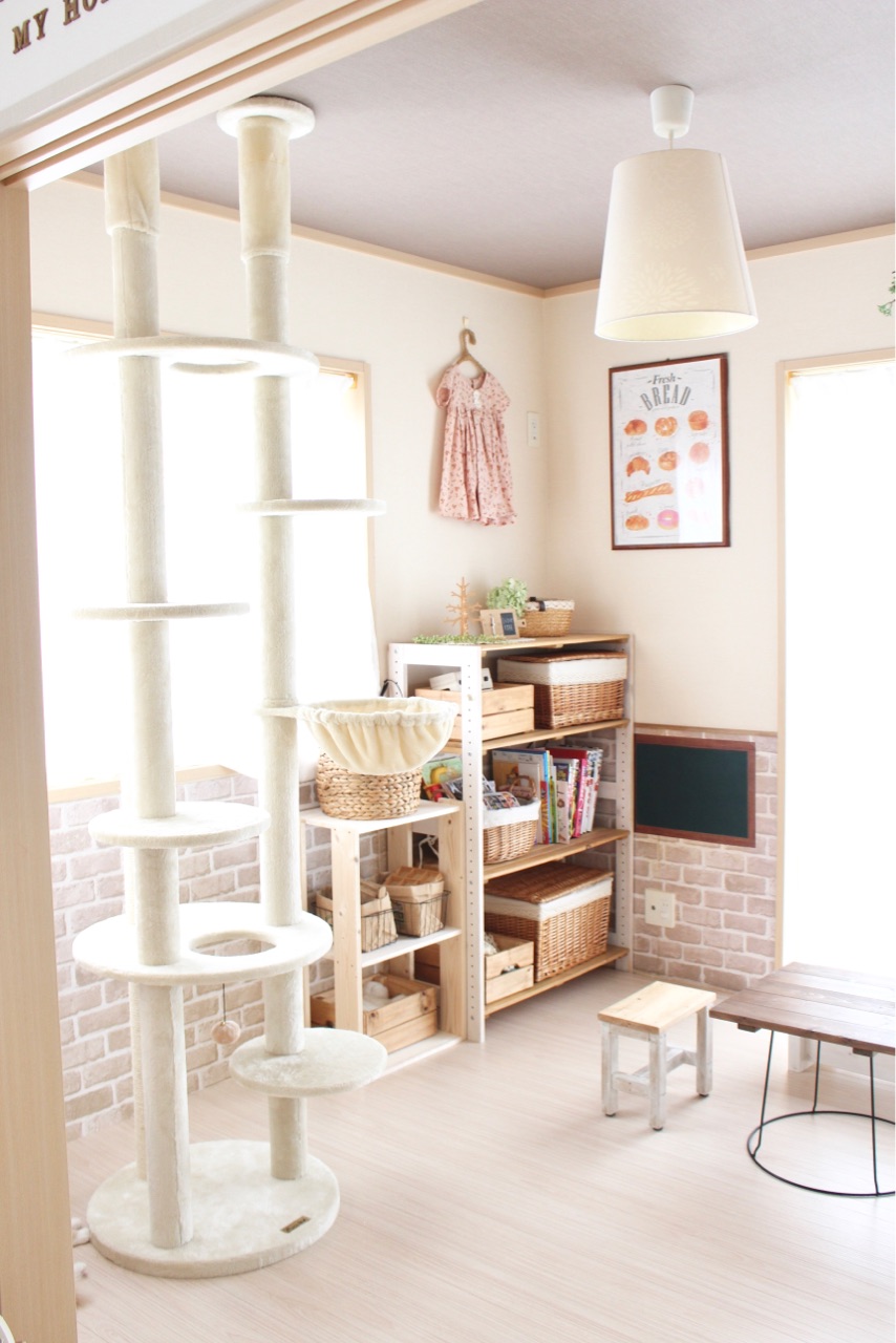 真っ白でふわふわ インテリアに馴染むキャットタワー Elie S House Diy100均リメイカーエリィの暮らし レシピブログ Powered By ライブドアブログ