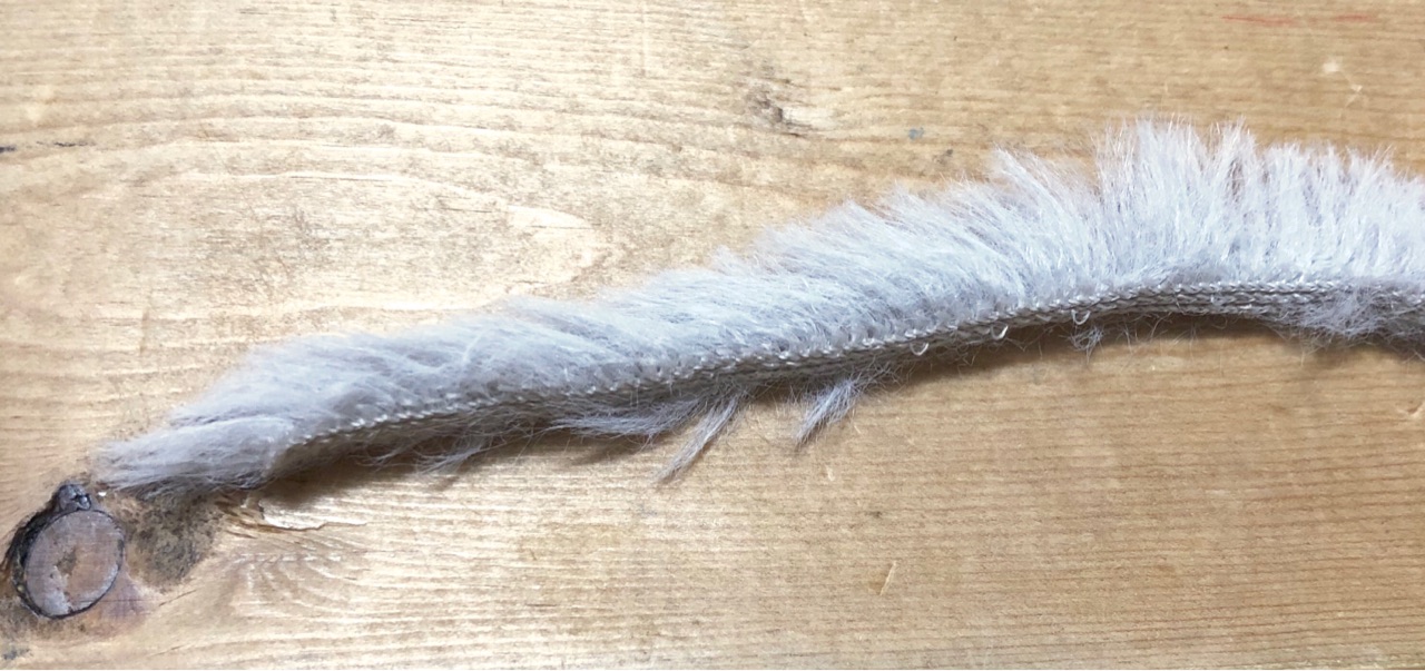 キャンドゥのフェイクファーヤーンバッグ作ってみました Elie S House Diy100均リメイカーエリィの暮らし レシピブログ Powered By ライブドアブログ