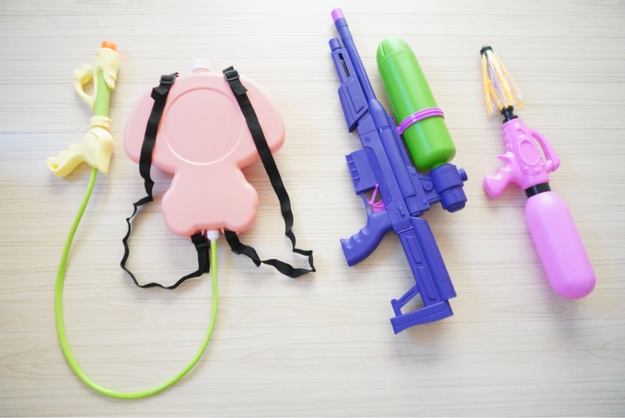 これからの時期のおうち時間に まさかの機能つき水鉄砲たち Elie S House Diy100均リメイカーエリィの暮らし レシピブログ Powered By ライブドアブログ これからの時期のおうち時間に まさかの機能つき水鉄砲たち Elie S House Diy100均リメイカーエリィの暮らし レシピブログ Powered By ライブドアブログ