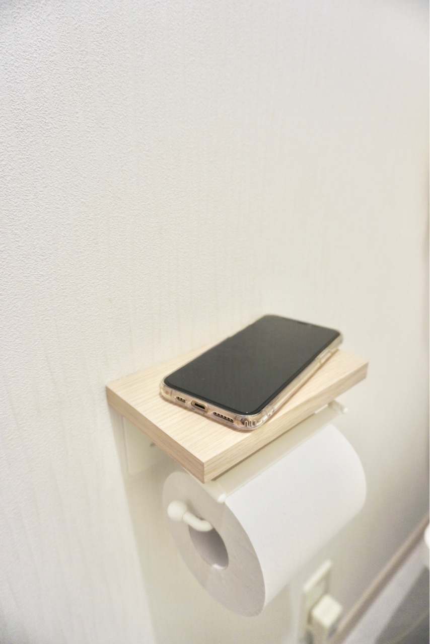 おしゃれなトイレットペーパーホルダーがお安く簡単に変えられた Diy Elie S House Diy100均リメイカーエリィの暮らし レシピブログ Powered By ライブドアブログ