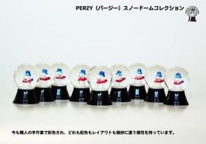 c07 今も職人の手作業で彩色され、どれも配色もレイアウトも微妙に違う個性を持っています。