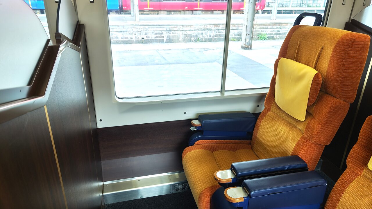 日本海の長距離特急「いなほ号」グリーン車に乗車！ : さんせき記~乗り