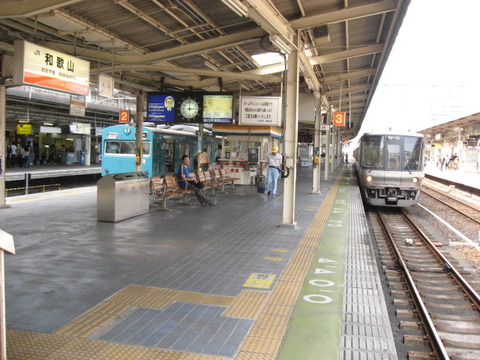 和歌山駅ホーム