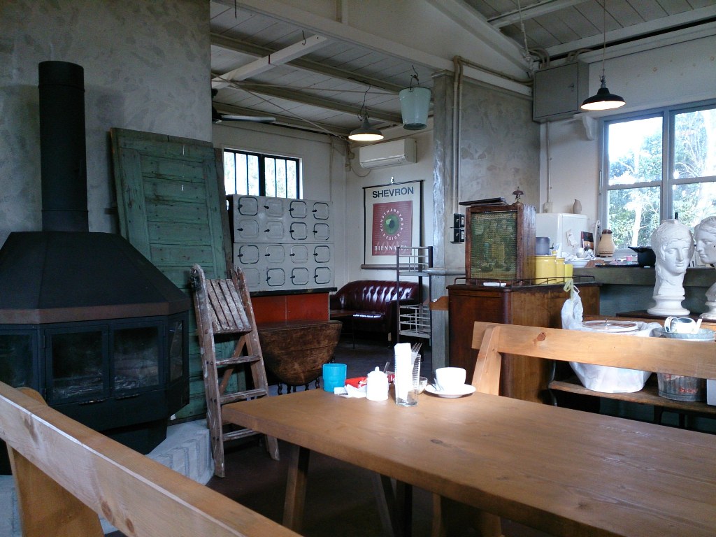 d13747b6.jpg