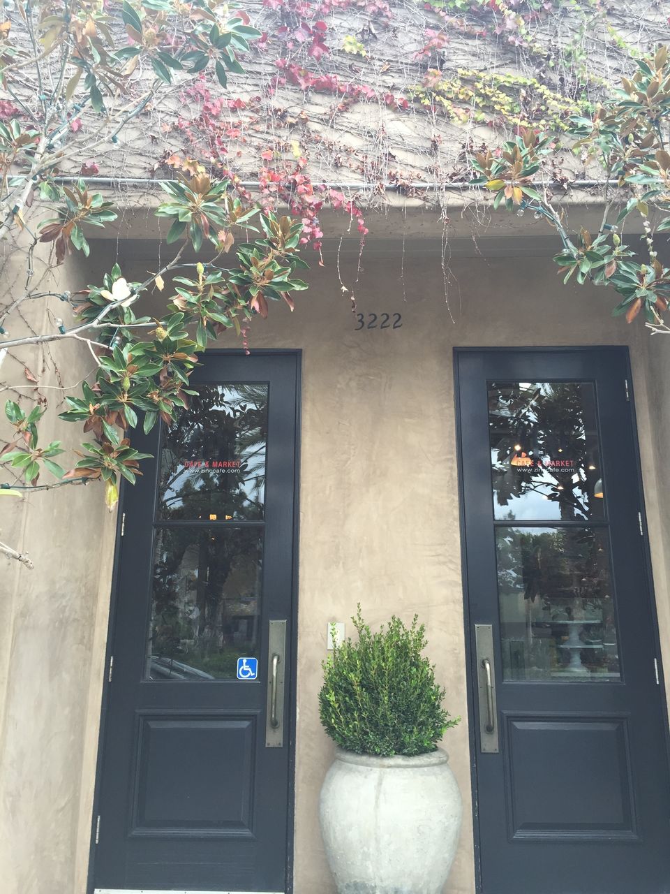 CA Life 南カリフォルニアでの生活 ヨーロッパ風カフェ（Zinc Cafe）