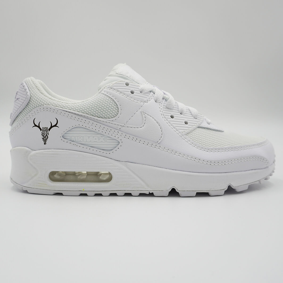 【必見】NIKE Air MAXの最新コラボ、鹿島ユニフォームと同じデザインが話題に