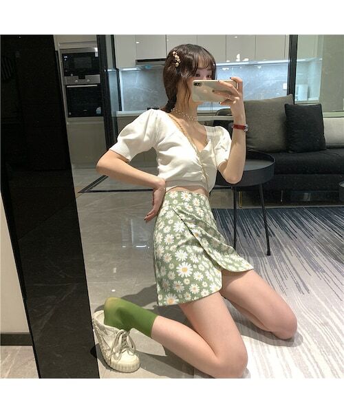 【奇妙】静岡の不思議な光景：コンセントテープ事件とミニスカ美女の謎