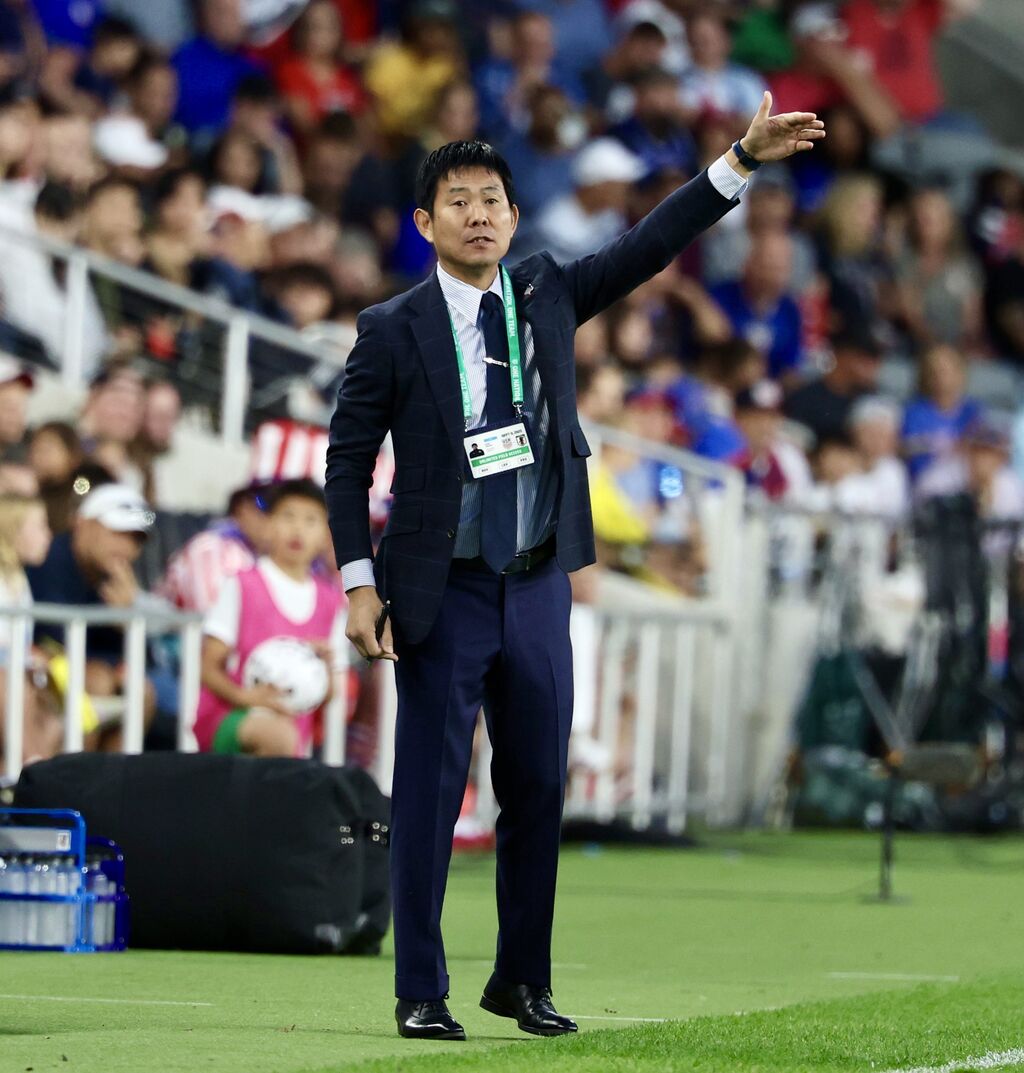 日本サッカー19位降下やんけ！スペインが11年ぶりの頂点に立ったで！