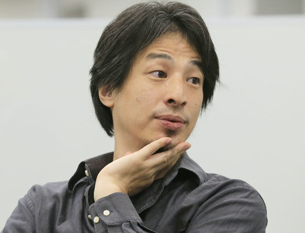 【考察】ひろゆきの主張に対する反論！クリスマスに元旦は日本人の宗教観が狂っているのか？