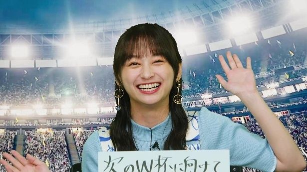 ABEMAスポーツタイムで初公開された影山優佳の海外でのサッカー初観戦と英語インタビューの模様に注目！